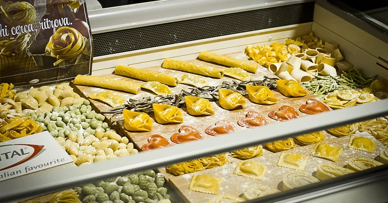 Les marchés de producteurs : où acheter les vraies spécialités à ramener